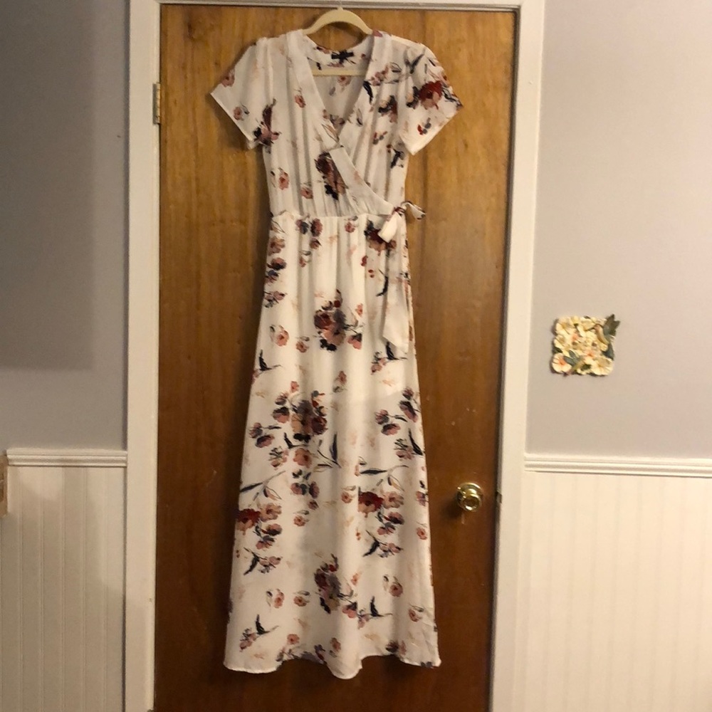 Floral Faux Wrap Dress Size Small